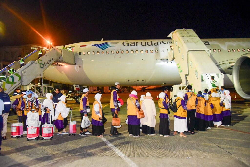 Kloter Pertama Jemaah Haji Diberangkatkan dari Bandara Sepinggan Sebanyak 5.747 Jemaah