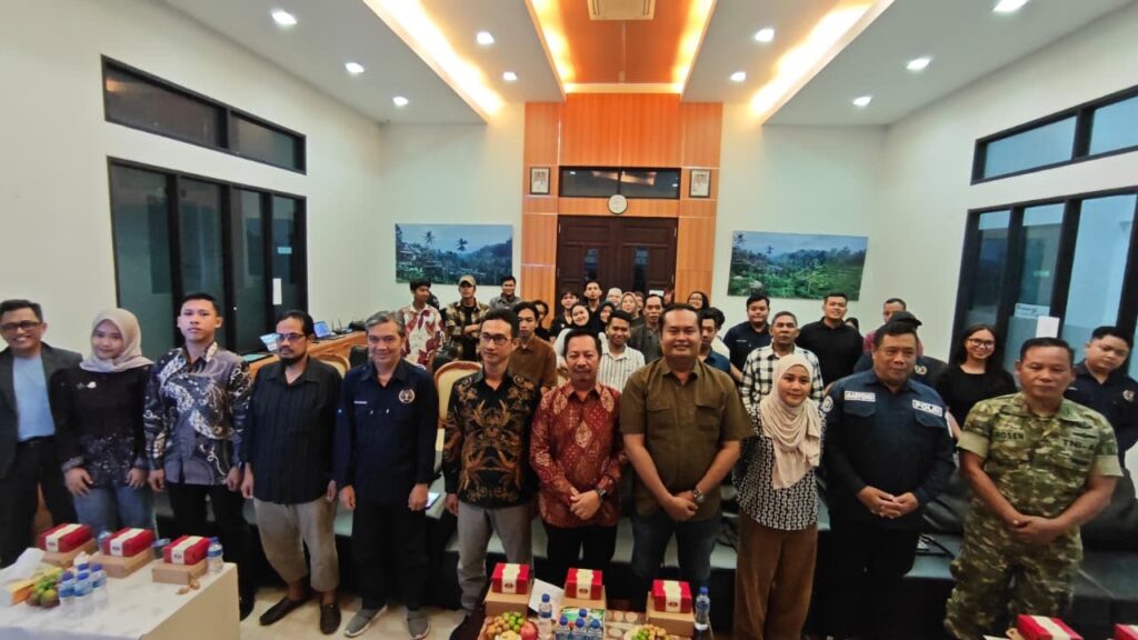 PWI Kukar Bekali Wartawan Kode Etik dan Public Speaking, Dorong Lahirnya Jurnalis Berkualitas