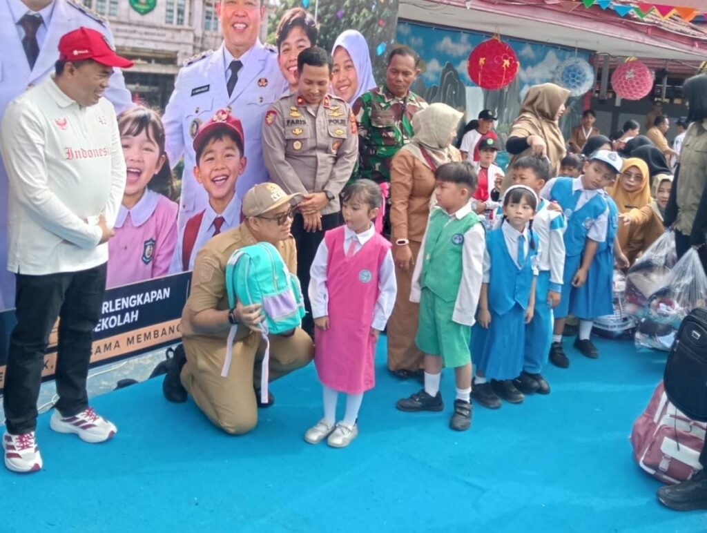 30 Ribu Siswa Baru di Kukar Dapat Perlengkapan Sekolah Gratis